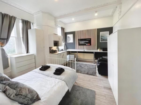 Erin Court Mansions - Suite 13, Croydon